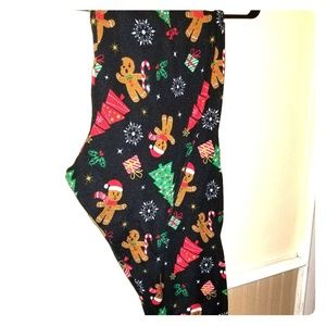 🎄NWOT Christmas leggings🎅